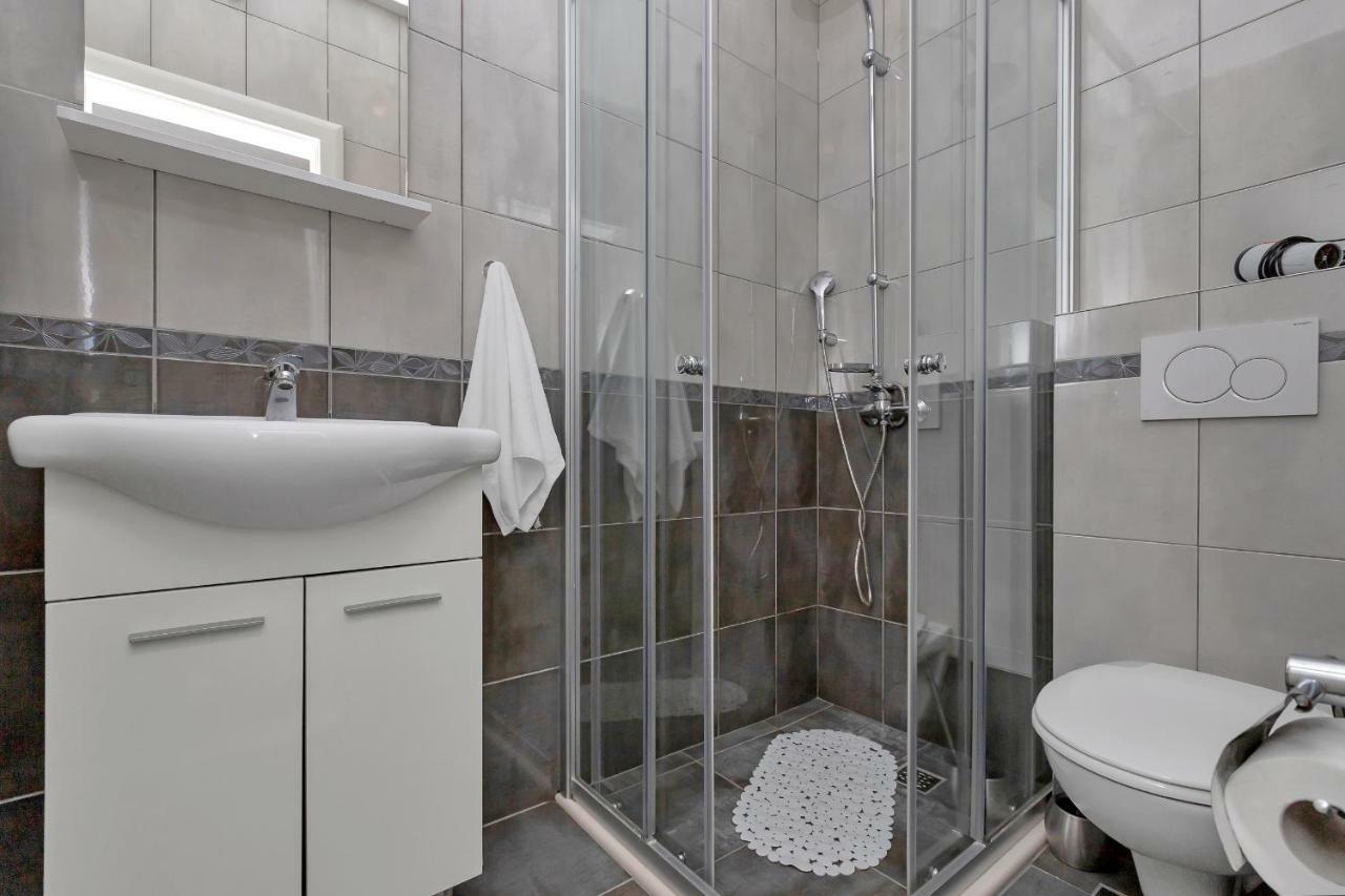 Apartments Villa Luce Makarska Ngoại thất bức ảnh